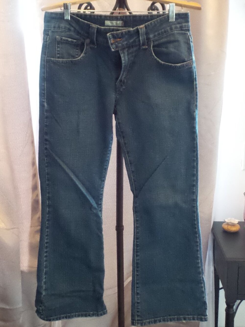LEVI STRAUSS Women's 515 Flare Jeans Size 10 Petite Medium